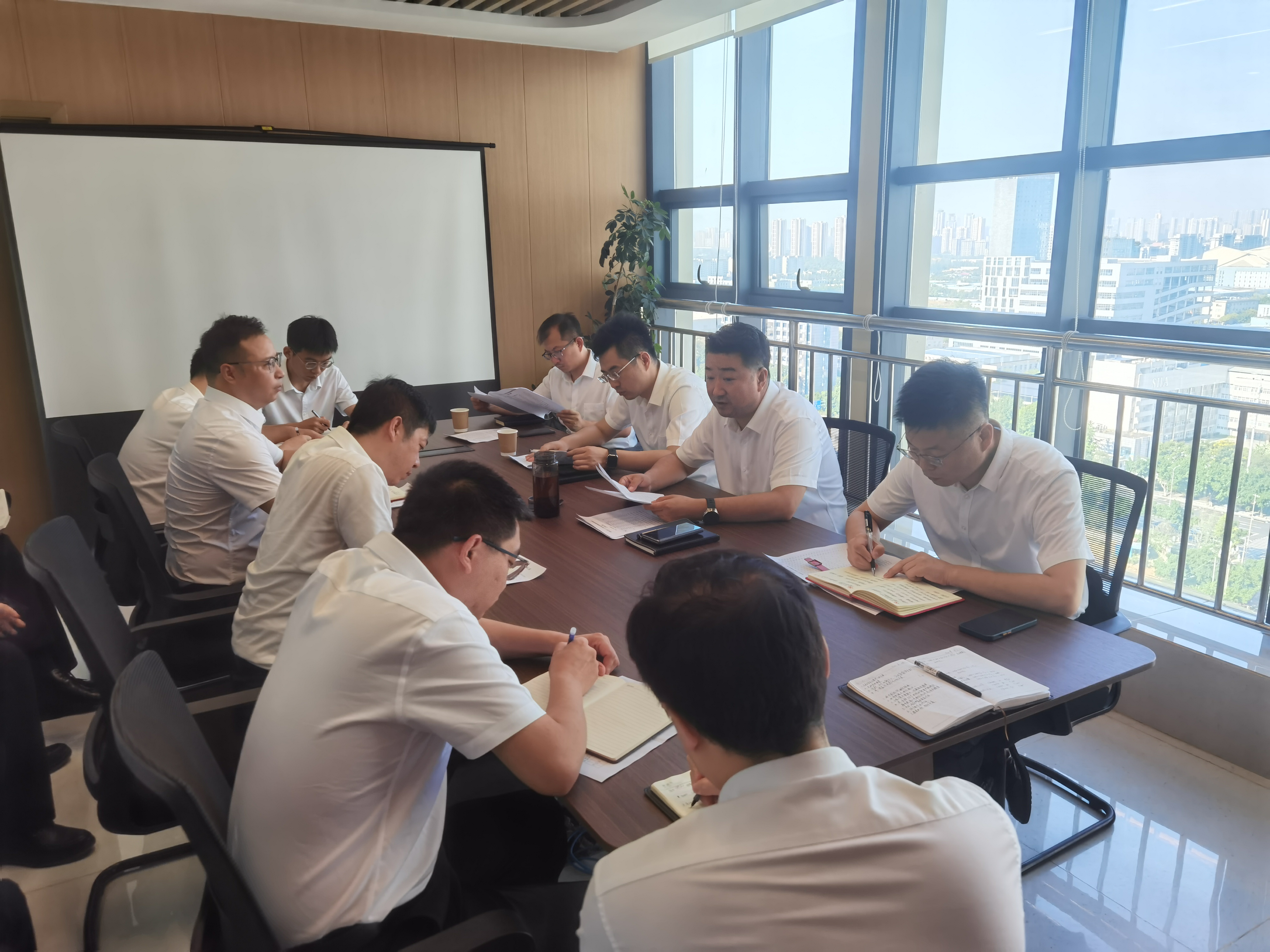 趙剛赴成都銷售片區(qū)召開銷售專題會(huì)