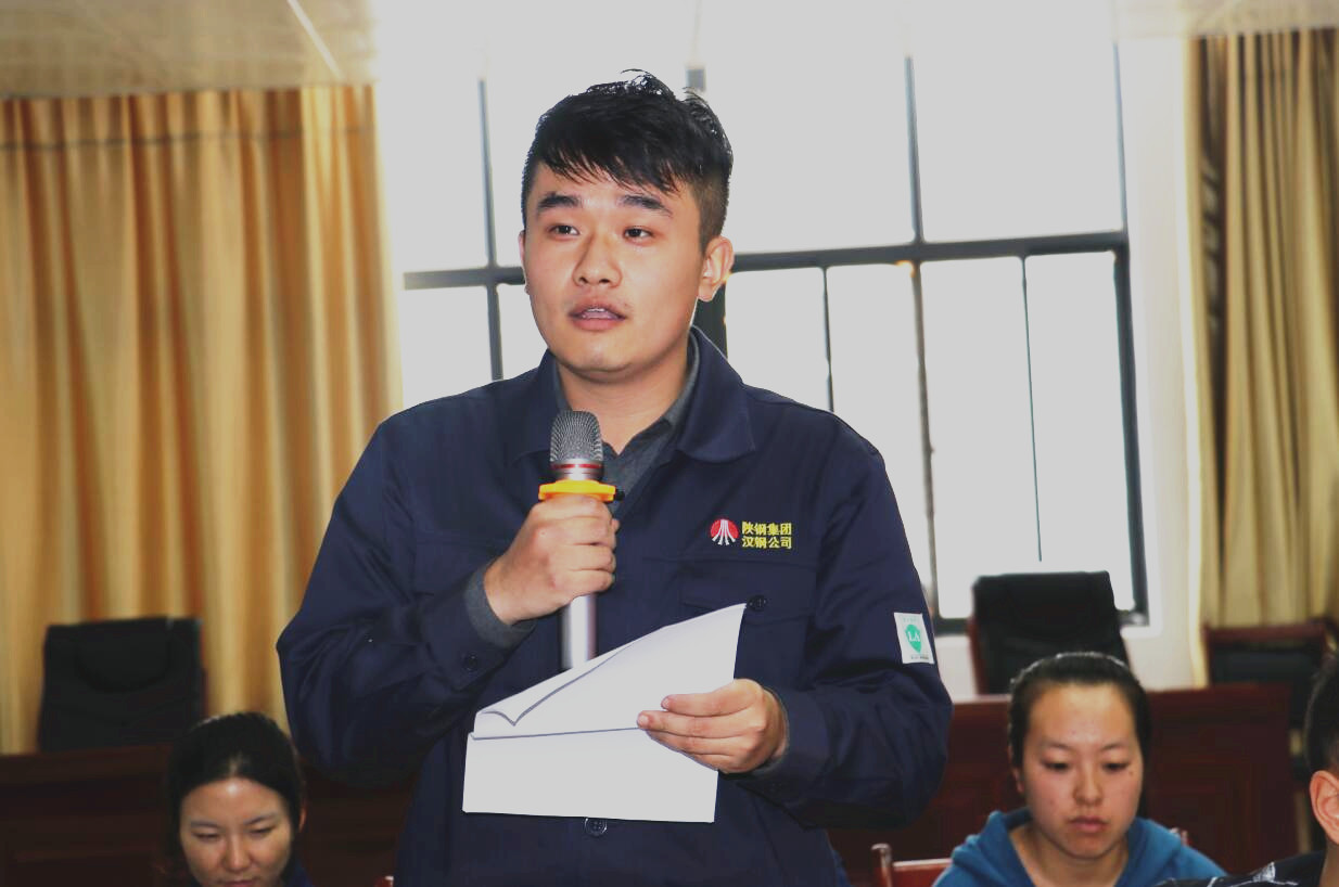 【公司新聞】公司召開(kāi)“喜迎雙節(jié) 共建鋼城”新招錄大學(xué)生座談會(huì) 【公司新聞】公司召開(kāi)“喜迎雙節(jié) 共建鋼城”新招錄大學(xué)生座談會(huì)