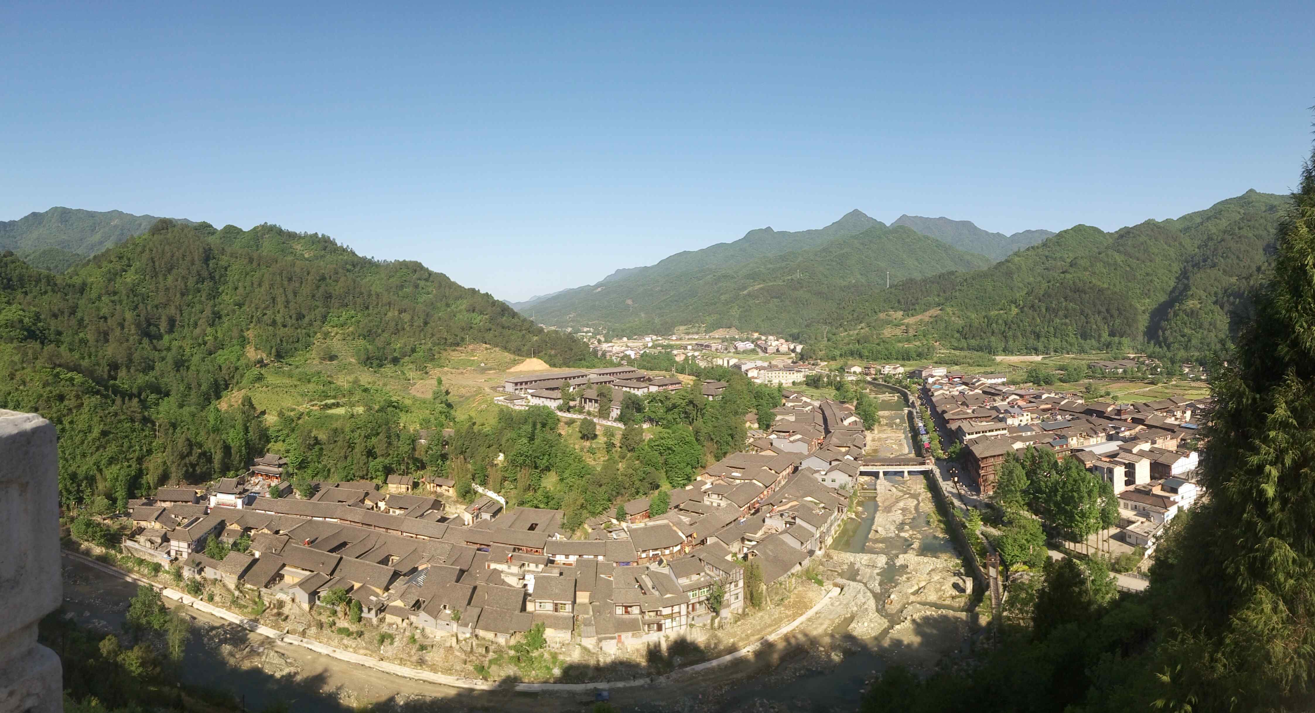 【鋼城文苑】一個人的旅行