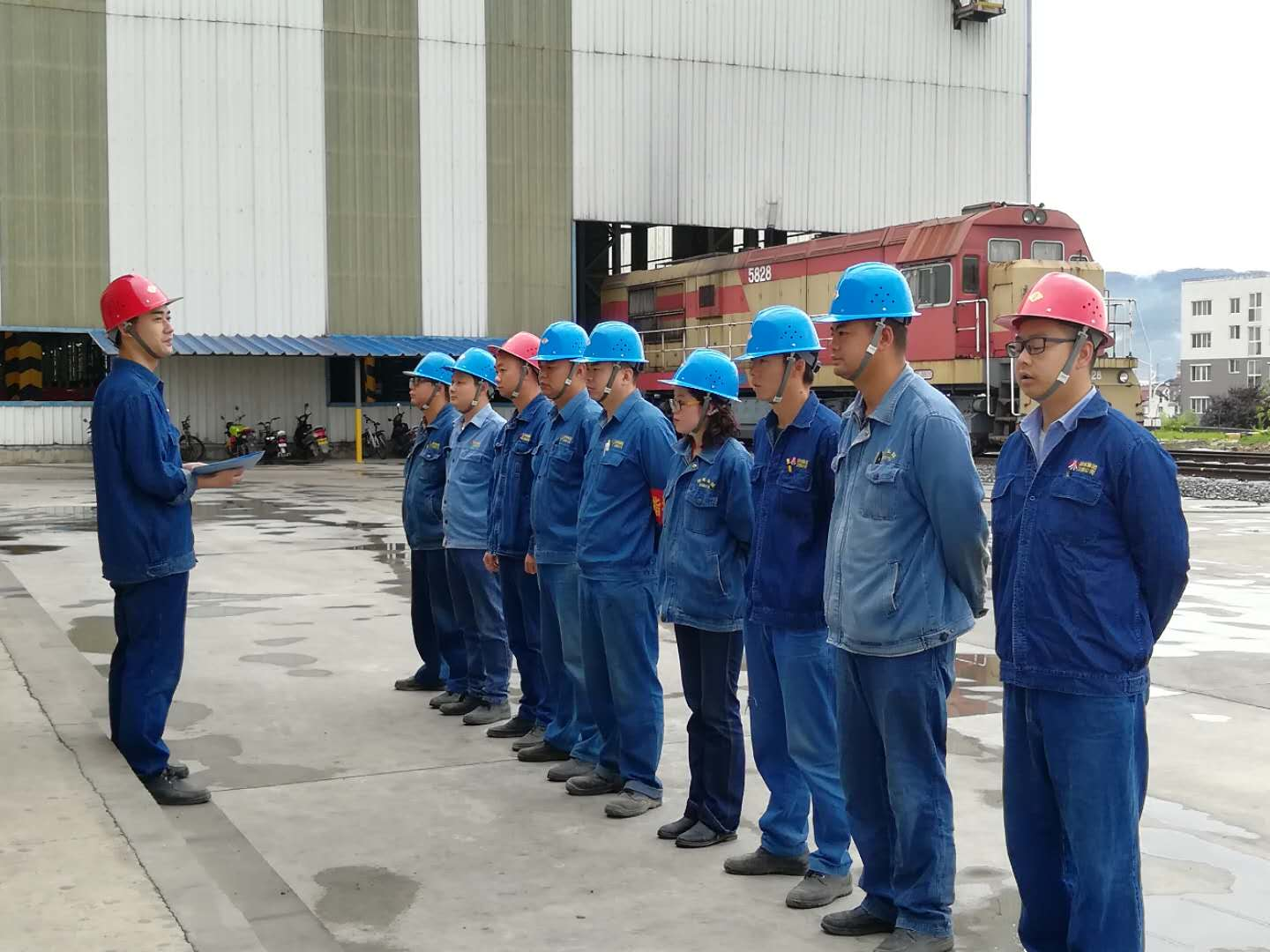 【基層動態】物流中心多舉措促“班組長培訓”成果落地生根 【基層動態】物流中心多舉措促“班組長培訓”成果落地生根