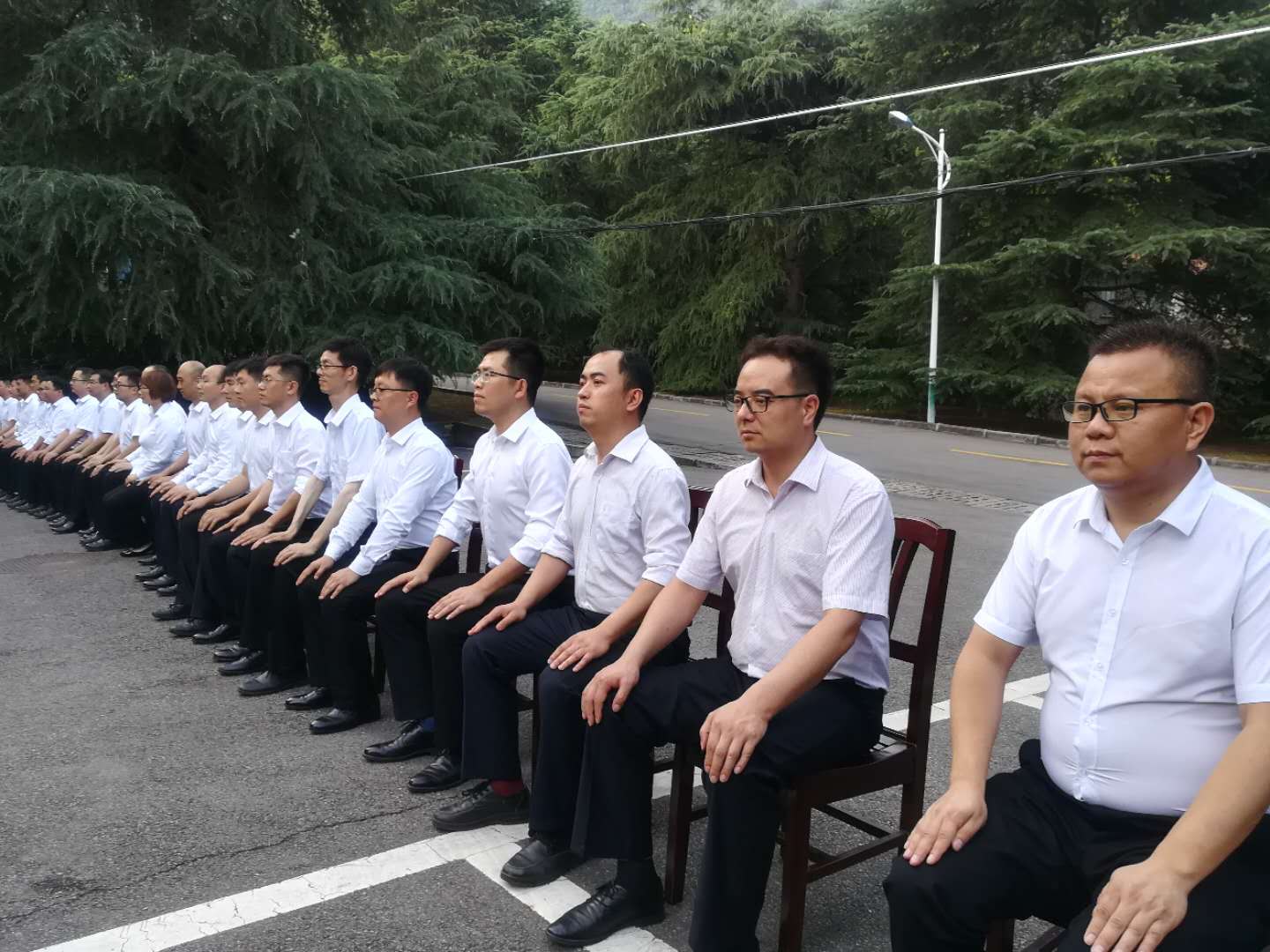 【基層動態(tài)】漢鋼公司青干班用職業(yè)標(biāo)準(zhǔn)動作展示團隊風(fēng)采