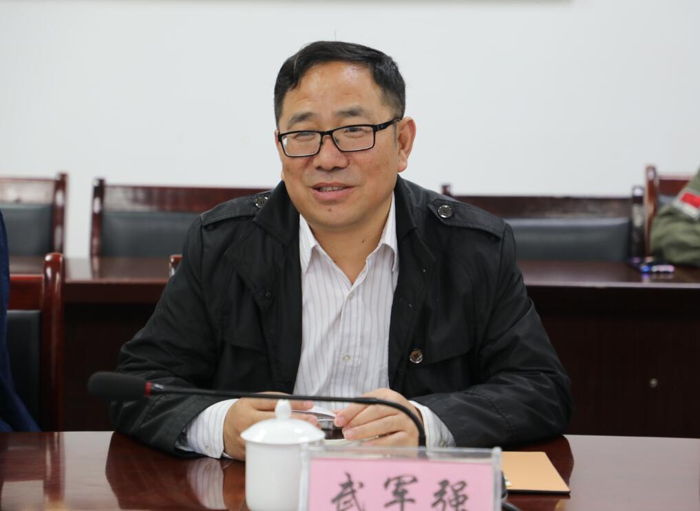 【公司新聞】新天鋼集團總裁、天鋼公司總經理吳玉杰一行到公司參觀交流