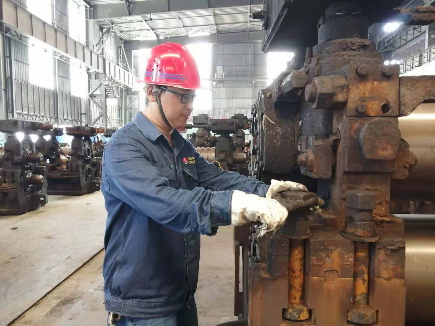 【鋼城文苑】堅守中的好男兒 【鋼城文苑】堅守中的好男兒