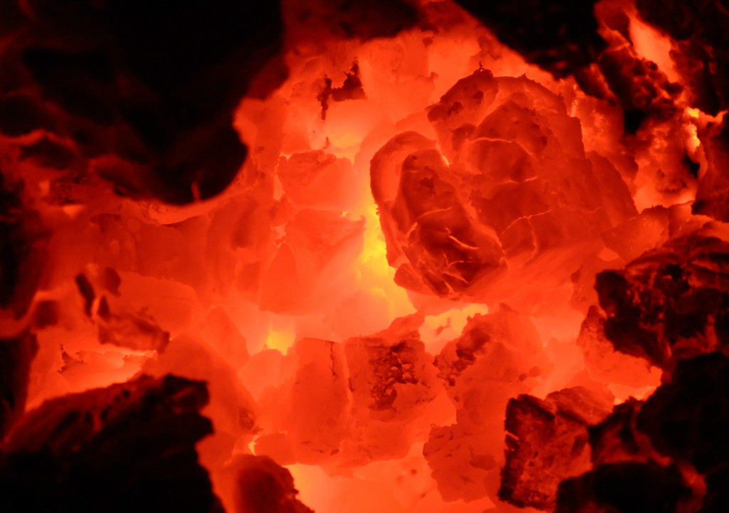 【鋼城文苑】爐火往事 【鋼城文苑】爐火往事