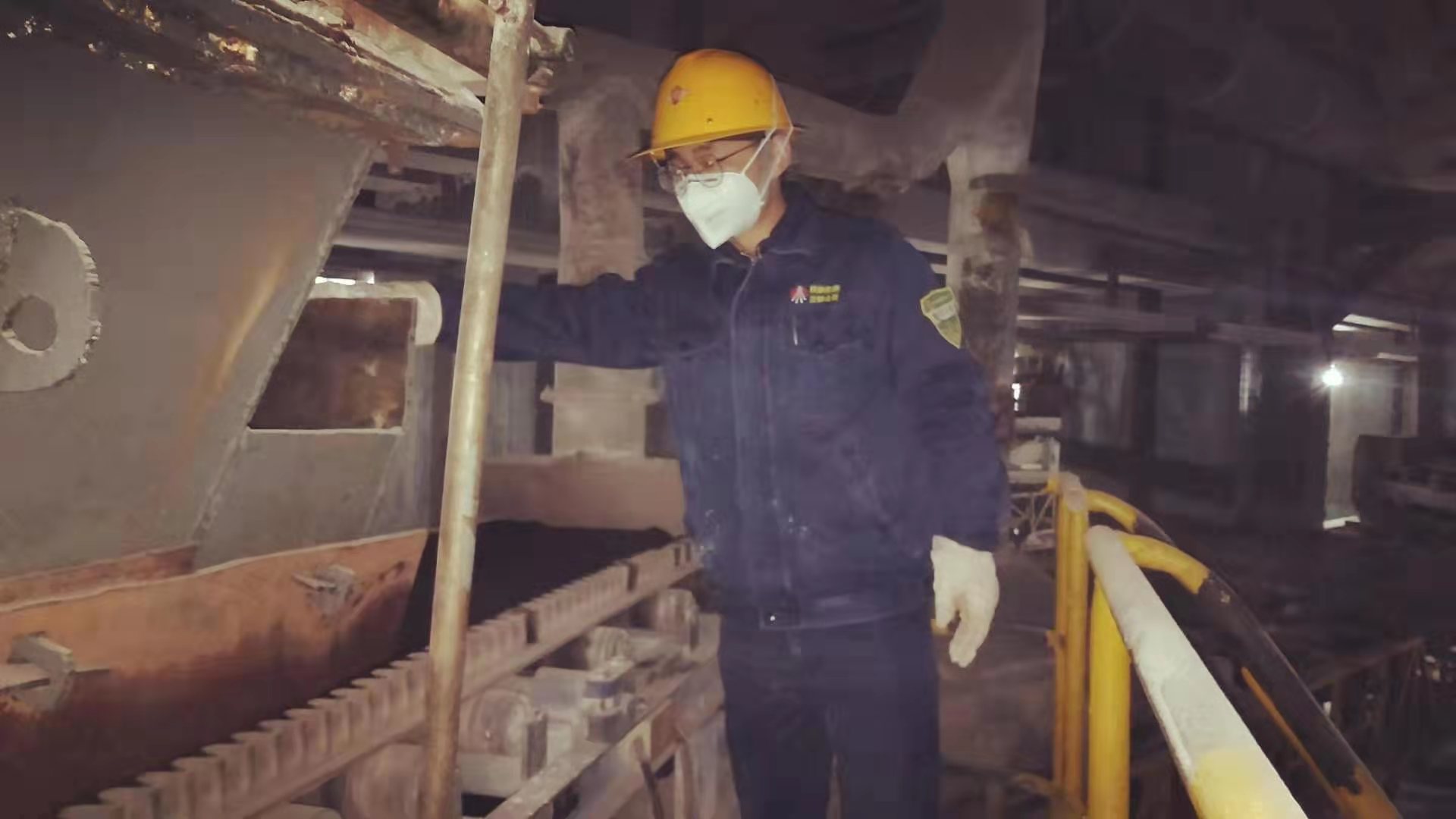 【先進(jìn)風(fēng)采】做員工滿意企業(yè)放心的好員工 ——記陜鋼集團(tuán)2019年度先進(jìn)個(gè)人唐安軍 【先進(jìn)風(fēng)采】做員工滿意企業(yè)放心的好員工 ——記陜鋼集團(tuán)2019年度先進(jìn)個(gè)人唐安軍