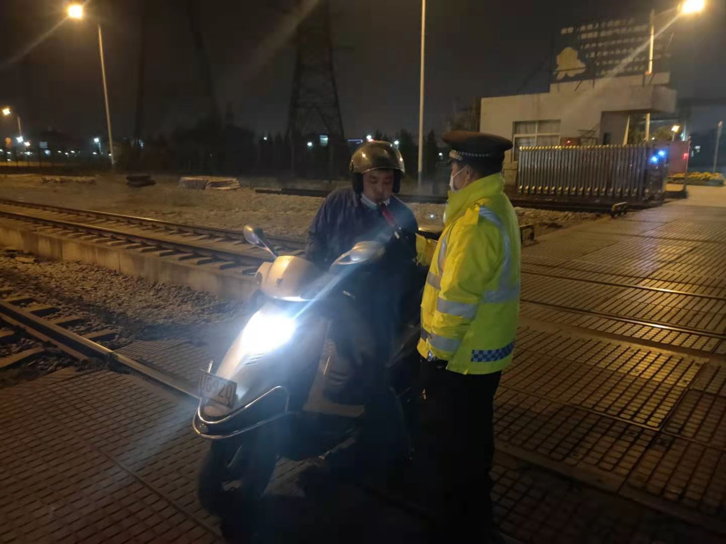 ���l����һ��һ�v �������z����ð��հ�ȫ�չّ�