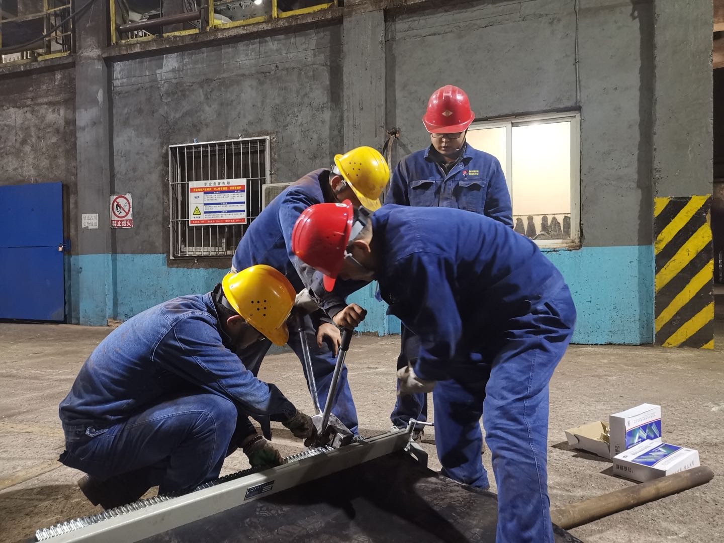 安全為本、責(zé)任為天,全面推動(dòng)燒結(jié)安全穩(wěn)定發(fā)展 安全為本、責(zé)任為天,全面推動(dòng)燒結(jié)安全穩(wěn)定發(fā)展