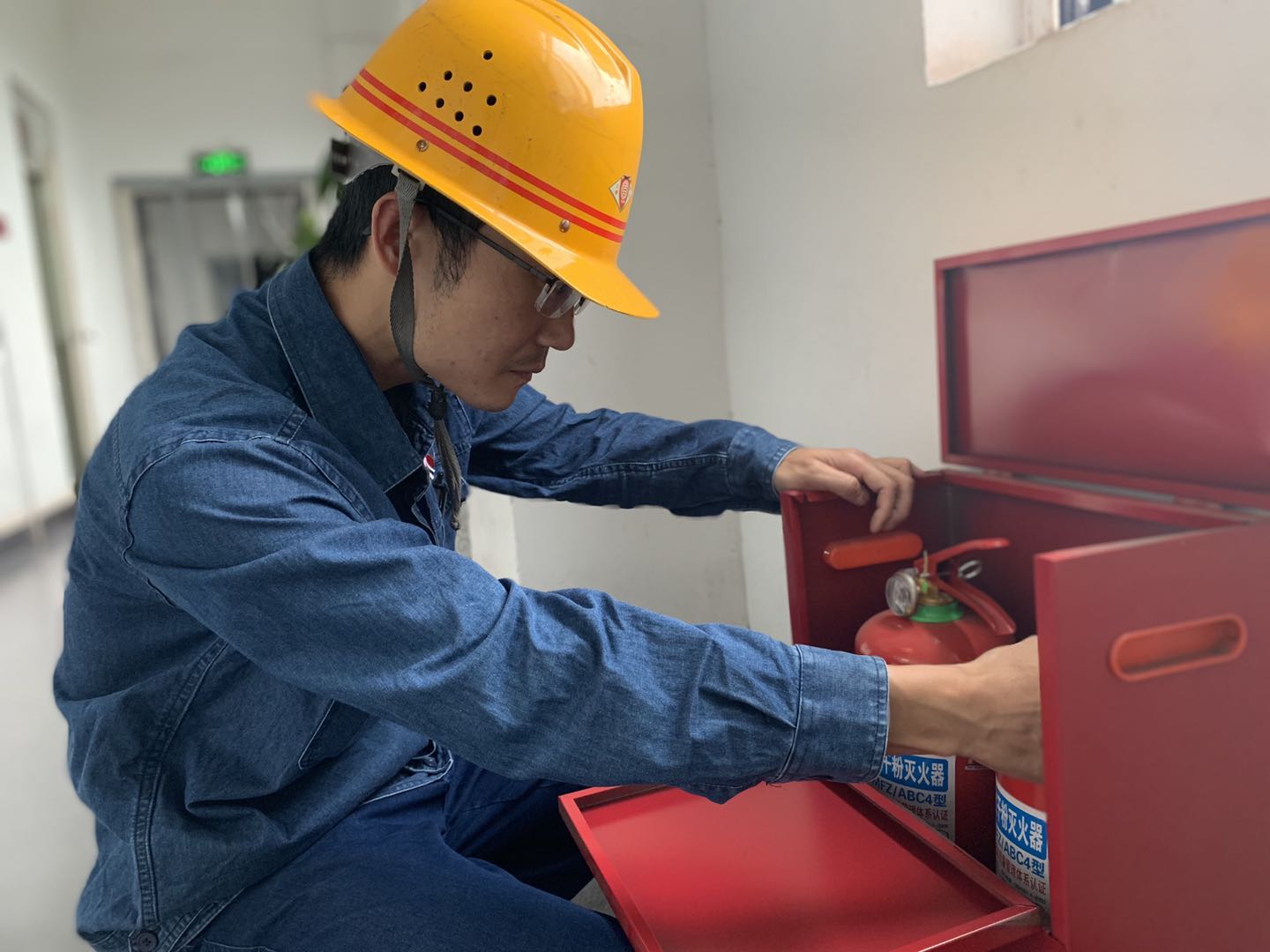 緊繃安全弦 奏好安全曲 緊繃安全弦 奏好安全曲