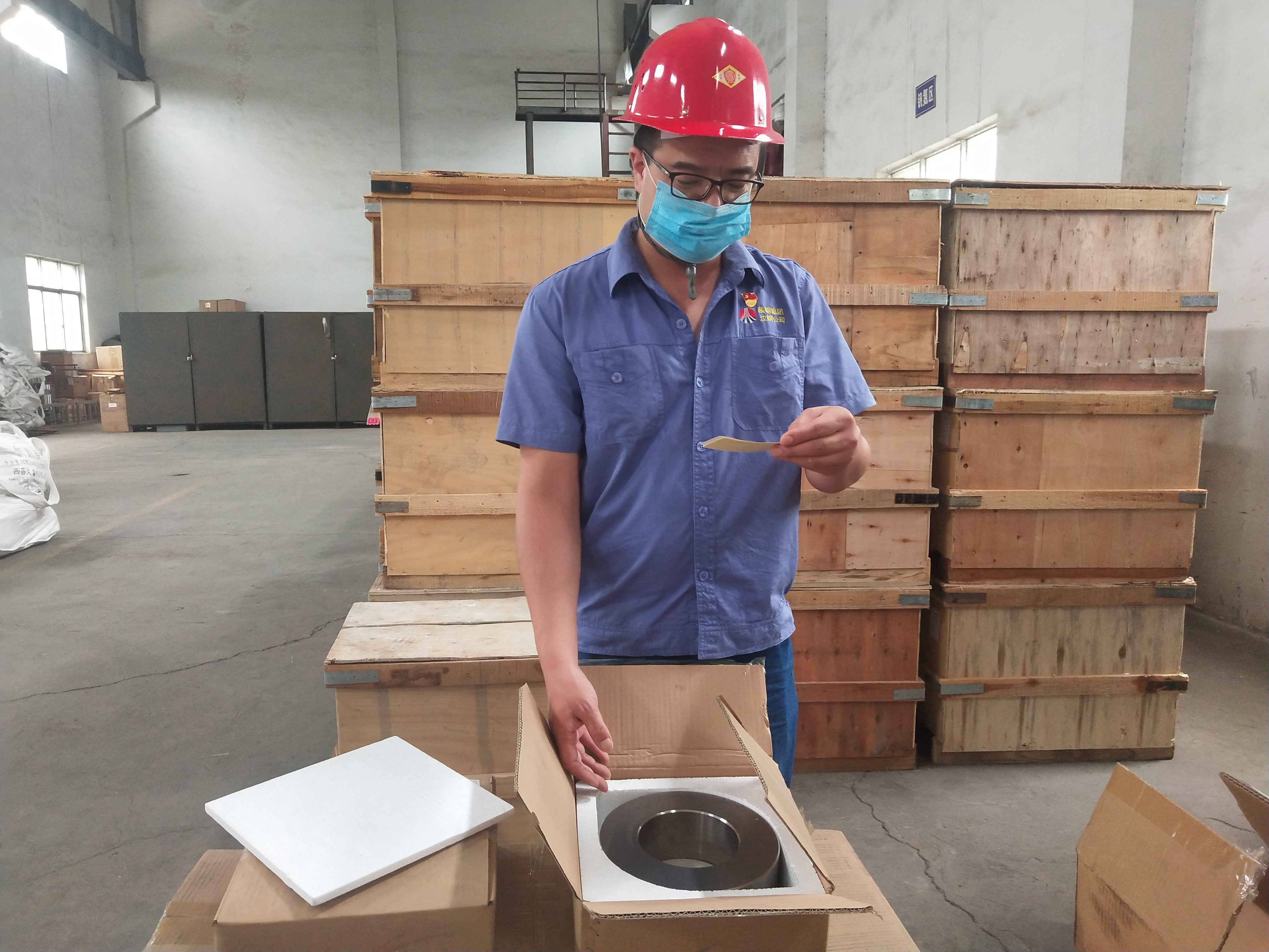 【星耀鋼城】不忘初心跟黨走 銳意進取創未來 ——記陜鋼集團優秀共產黨員包偉 【星耀鋼城】不忘初心跟黨走 銳意進取創未來 ——記陜鋼集團優秀共產黨員包偉