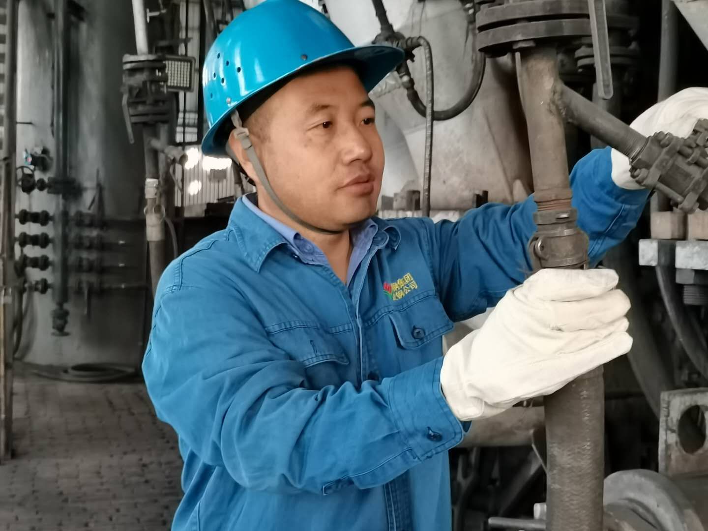 【先進典型】不忘初心的高爐人 ——記漢鋼公司優秀共產黨員程宏亮 【先進典型】不忘初心的高爐人 ——記漢鋼公司優秀共產黨員程宏亮