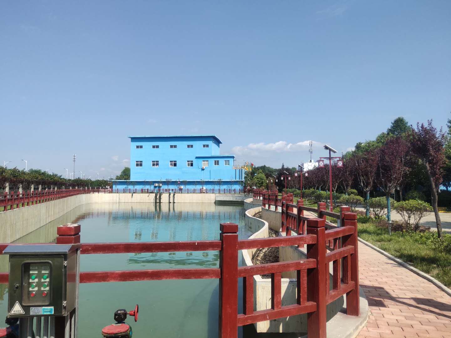 ��䓳���Է������F(xi��n)����䓳ǣ�ͬ�L�Gɫ�Ї���
